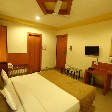 Hotel Paradise Indore Luaran gambar