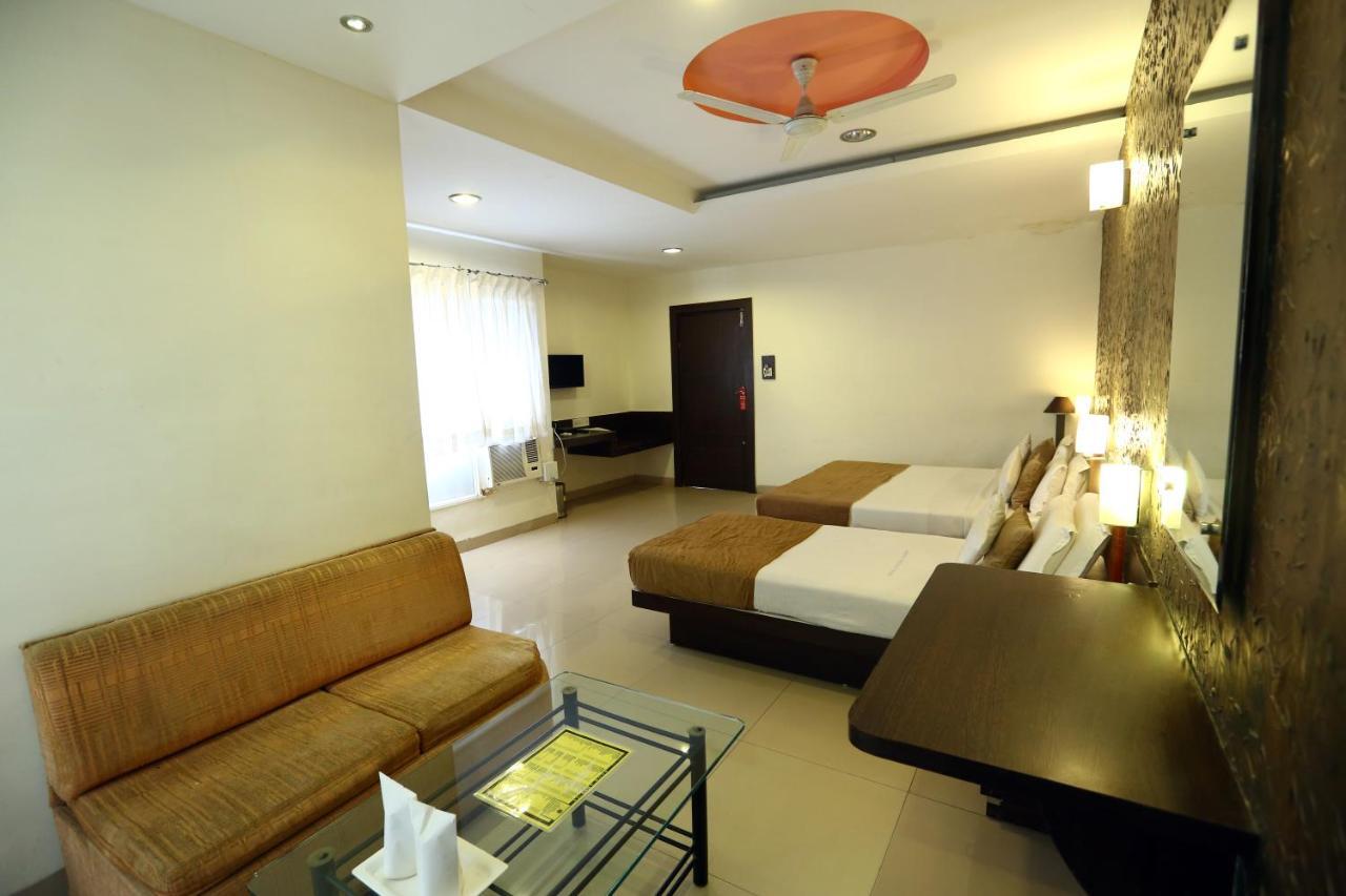 Hotel Paradise Indore Luaran gambar