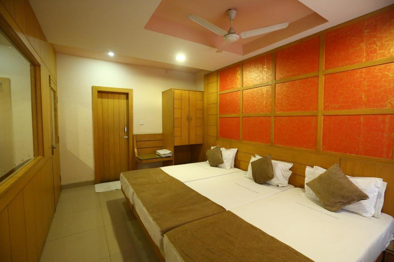 Hotel Paradise Indore Luaran gambar